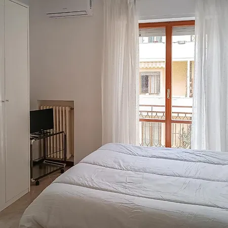 Stunning In With Kitchen * Montesilvano Marina